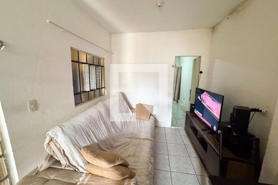 Sala de casa de condomínio à venda com 3 quartos, 360m² em Novo Riacho, Contagem