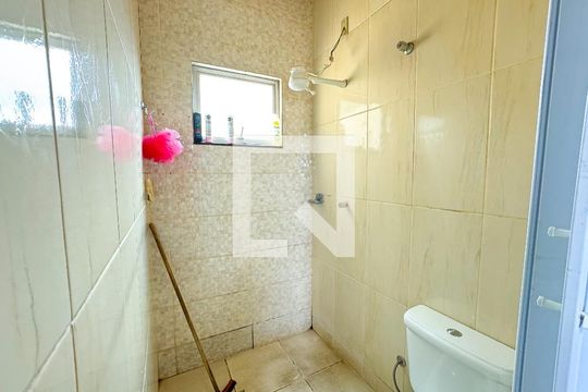 Banheiro 2 de casa de condomínio à venda com 3 quartos, 360m² em Novo Riacho, Contagem