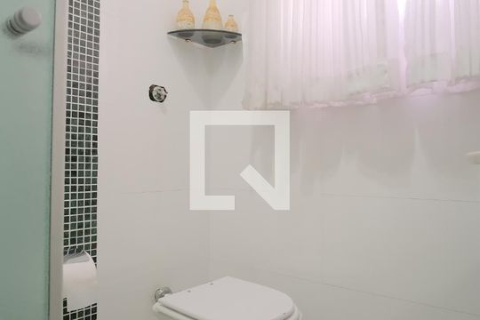 Banheiro Social de casa à venda com 4 quartos, 250m² em Chácara Santo Antônio (zona Leste), São Paulo