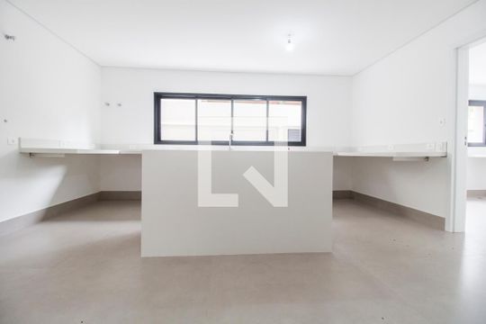 Cozinha de casa de condomínio à venda com 4 quartos, 360m² em Alphaville, Santana de Parnaíba