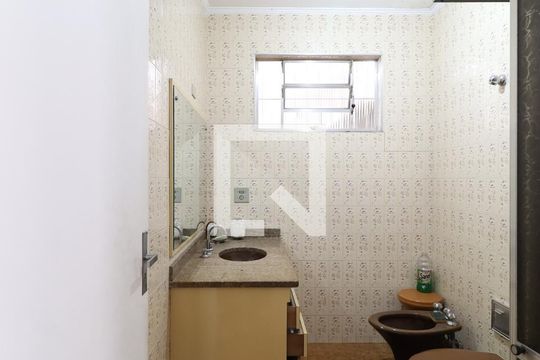 Banheiro de casa à venda com 2 quartos, 117m² em Jardim Modelo, São Paulo