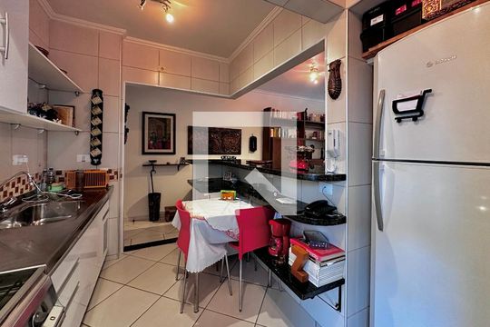 Cozinha de apartamento à venda com 1 quarto, 60m² em Vila Olímpia, São Paulo