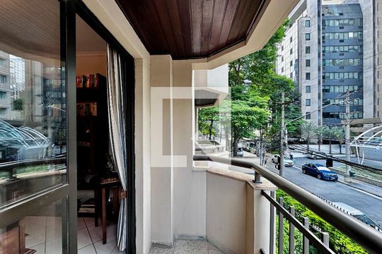 Sacada de apartamento à venda com 1 quarto, 60m² em Vila Olímpia, São Paulo