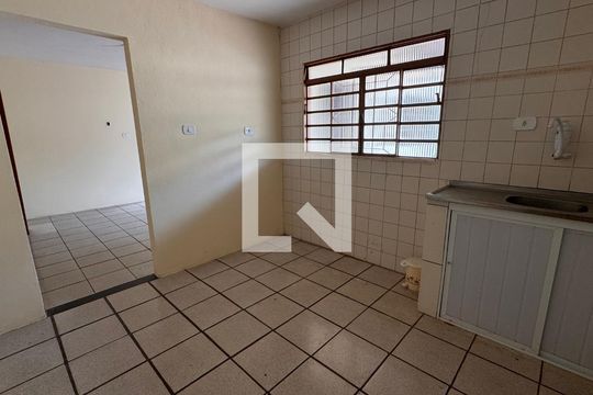 Cozinha Casa 3 de casa à venda com 11 quartos, 568m² em Parque Industrial, Campinas