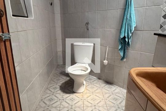 Banheiro do Quarto 1 - Casa 1 de casa à venda com 11 quartos, 568m² em Parque Industrial, Campinas