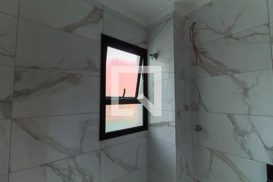 Banheiro de apartamento para alugar com 1 quarto, 32m² em Vila Invernada, São Paulo