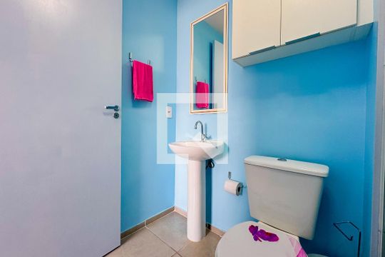 Banheiro da Suíte de apartamento para alugar com 1 quarto, 24m² em Sé, São Paulo