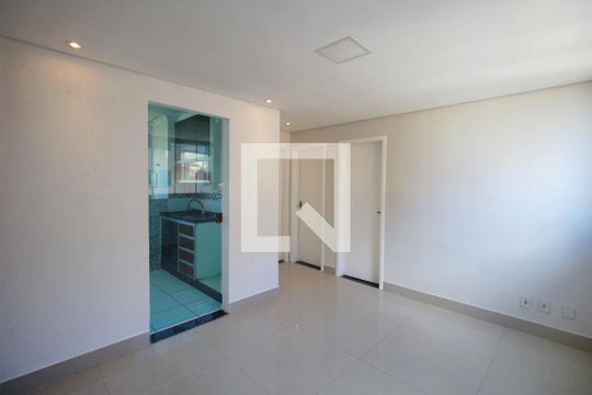 Apartamento à venda com 2 quartos, 42m² em Nossa Senhora da Aparecida, Belo Horizonte