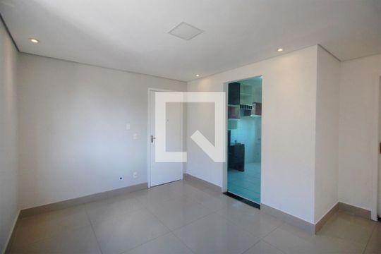 Sala de apartamento à venda com 2 quartos, 42m² em Nossa Senhora da Aparecida, Belo Horizonte