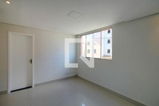 Sala de apartamento à venda com 2 quartos, 42m² em Nossa Senhora da Aparecida, Belo Horizonte