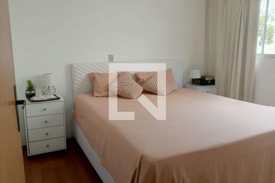 Quarto de apartamento à venda com 3 quartos, 85m² em Buritis, Belo Horizonte
