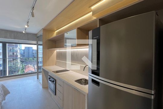 Cozinha de kitnet/studio à venda com 1 quarto, 27m² em Cerqueira César, São Paulo