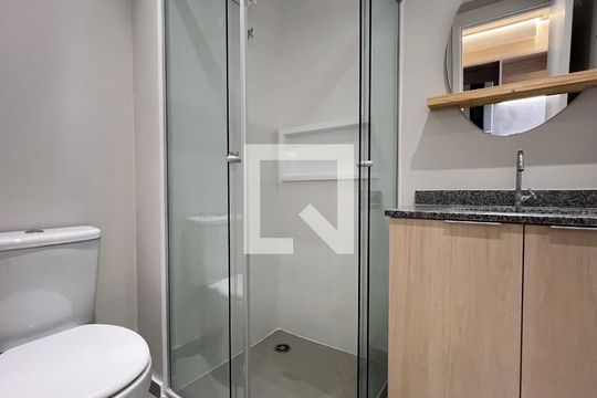 Banheiro de kitnet/studio à venda com 1 quarto, 27m² em Cerqueira César, São Paulo