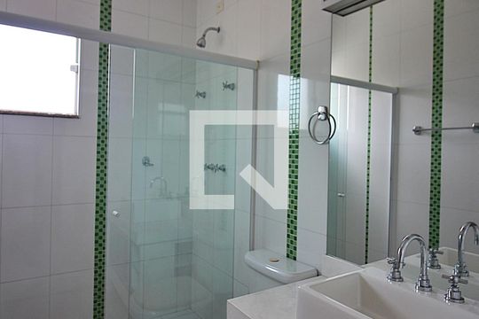 Suíte 1 Banheiro de casa à venda com 4 quartos, 260m² em Jardim Nova Petropolis, São Bernardo do Campo
