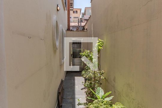 Corredor de casa de condomínio à venda com 4 quartos, 180m² em Vila Nova Mazzei, São Paulo