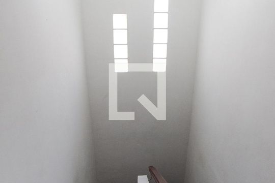 Escada de casa de condomínio à venda com 4 quartos, 180m² em Vila Nova Mazzei, São Paulo
