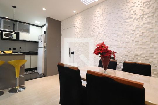 Sala de apartamento à venda com 2 quartos, 65m² em Vila América, Santo André