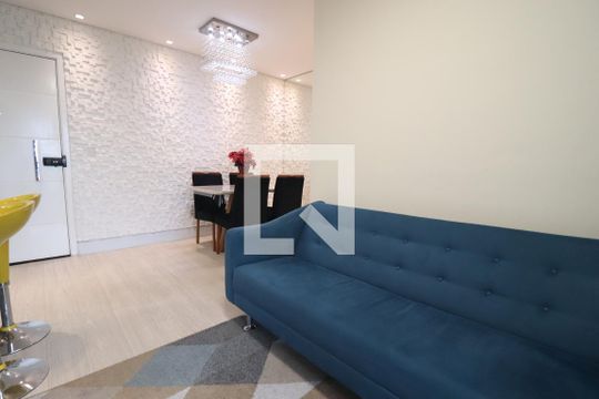 Sala de apartamento à venda com 2 quartos, 65m² em Vila América, Santo André