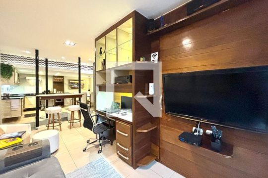 Sala de apartamento para alugar com 1 quarto, 65m² em Ipanema, Rio de Janeiro
