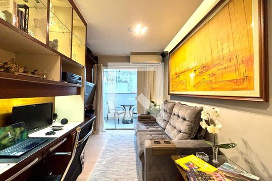 Sala de apartamento para alugar com 1 quarto, 65m² em Ipanema, Rio de Janeiro