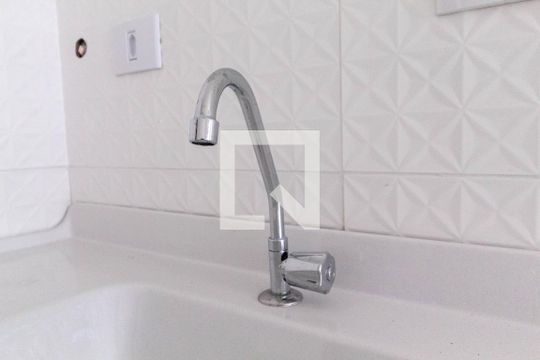Cozinha - Torneira de apartamento para alugar com 2 quartos, 55m² em Parque Boturussu, São Paulo