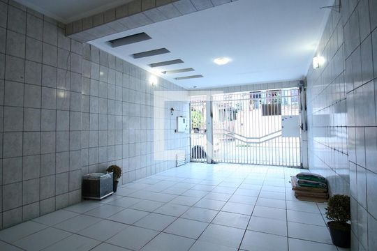 Garagem de casa para alugar com 2 quartos, 150m² em Parque da Vila Prudente, São Paulo