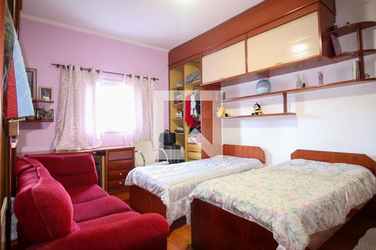 Quarto 1 de casa para alugar com 2 quartos, 150m² em Parque da Vila Prudente, São Paulo