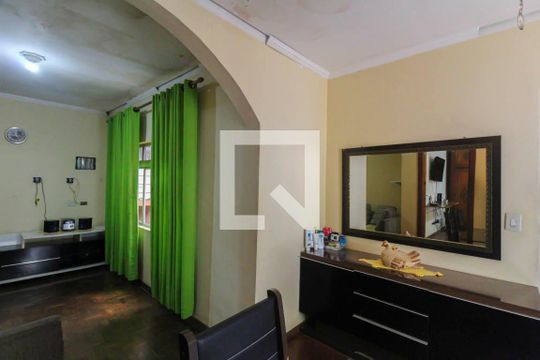 Sala 2 de casa à venda com 7 quartos, 180m² em Vila Olinda, São Paulo