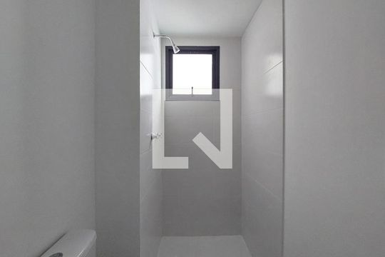 Banheiro 1 de apartamento para alugar com 3 quartos, 58m² em Campininha, São Paulo
