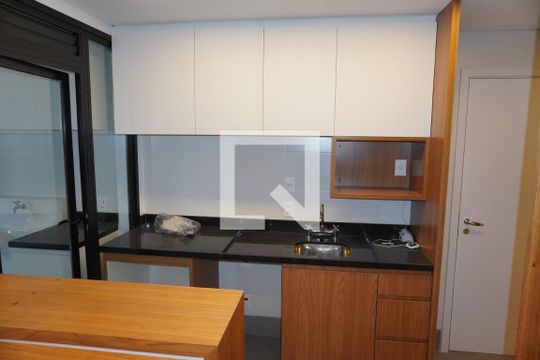 Cozinha de apartamento para alugar com 2 quartos, 82m² em Pinheiros, São Paulo