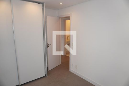 Suíte 1 de apartamento para alugar com 2 quartos, 82m² em Pinheiros, São Paulo