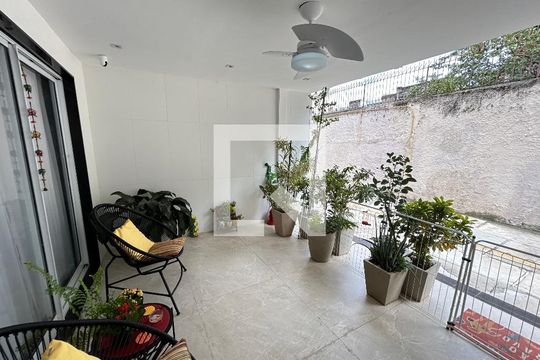 Varanda de casa à venda com 3 quartos, 84m² em Lins de Vasconcelos, Rio de Janeiro
