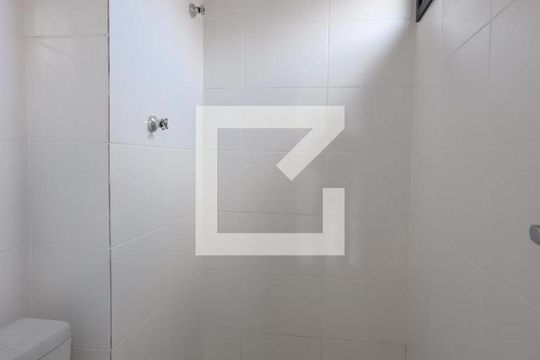 Banheiro de kitnet/studio à venda com 1 quarto, 30m² em Cidade Continental, São Paulo