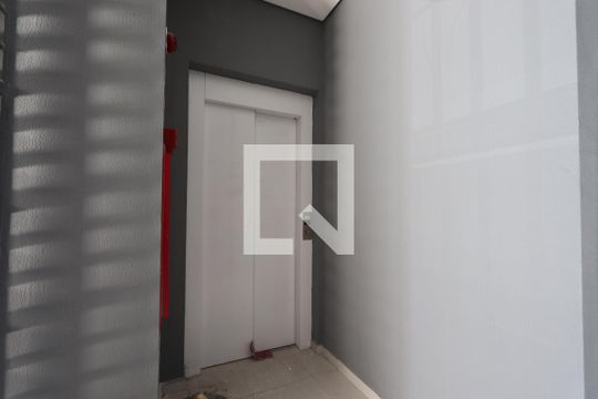 Área comum - Elevador de kitnet/studio à venda com 1 quarto, 30m² em Cidade Continental, São Paulo
