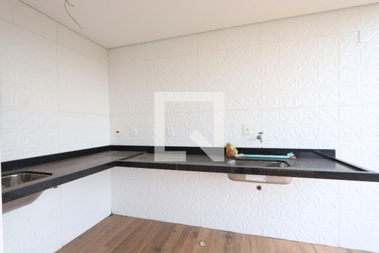 Cozinha de apartamento à venda com 2 quartos, 71m² em Cidade Continental, São Paulo