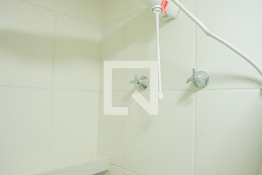 Banheiro de apartamento à venda com 1 quarto, 28m² em Mirandópolis, São Paulo