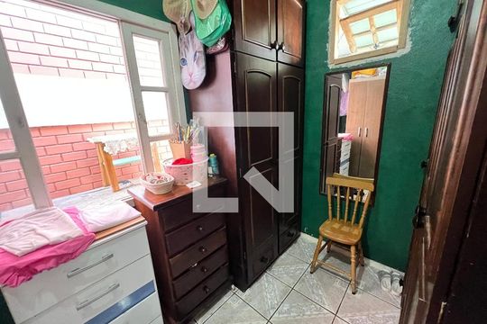 Closet quarto 1 de casa à venda com 4 quartos, 160m² em Boa Vista, Novo Hamburgo