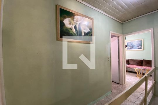 Corredor de casa à venda com 4 quartos, 160m² em Boa Vista, Novo Hamburgo