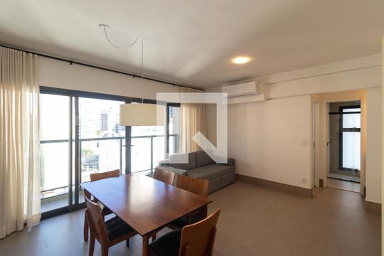 Sala de apartamento para alugar com 1 quarto, 52m² em Cambuí, Campinas