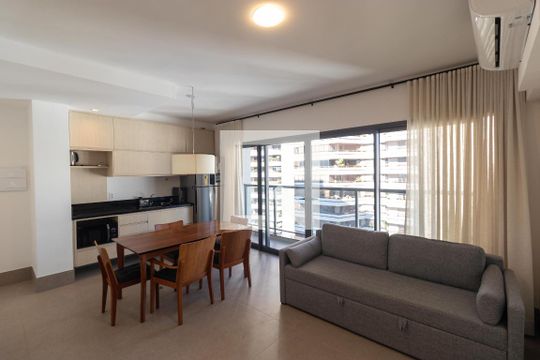 Sala de apartamento para alugar com 1 quarto, 52m² em Cambuí, Campinas