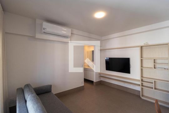 Sala de apartamento para alugar com 1 quarto, 52m² em Cambuí, Campinas