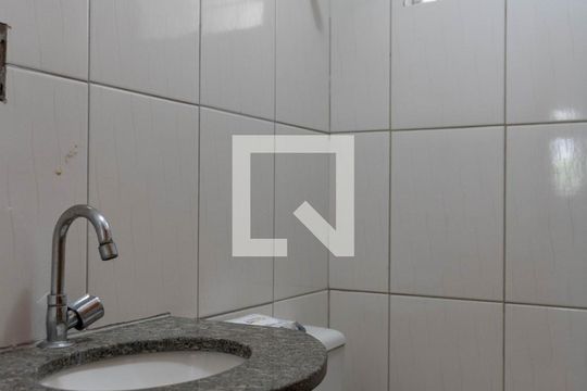 Lavabo de casa à venda com 2 quartos, 100m² em Camargos, Belo Horizonte