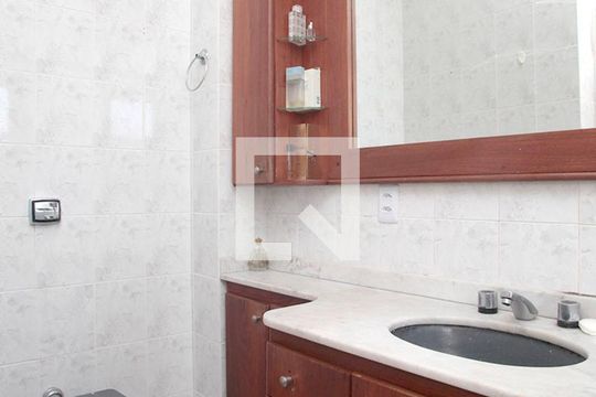 Banheiro Quarto 1 Suíte de apartamento à venda com 3 quartos, 280m² em Mont Serrat, Porto Alegre