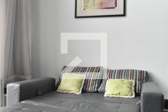 Sala/Cozinha de apartamento à venda com 1 quarto, 46m² em Centro, Curitiba