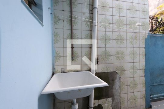 Lavanderia de casa à venda com 4 quartos, 120m² em Vila Ema, São Paulo