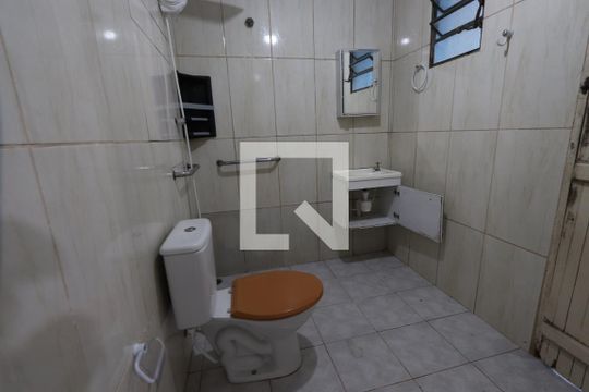 Banheiro de casa à venda com 4 quartos, 120m² em Vila Ema, São Paulo