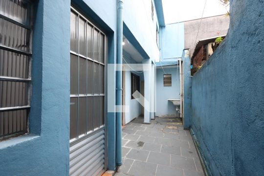 Lavanderia de casa à venda com 4 quartos, 120m² em Vila Ema, São Paulo