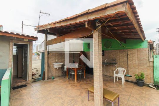 Churrasqueira de casa à venda com 4 quartos, 203m² em Parque dos Bancarios, São Paulo