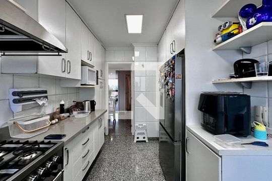 Cozinha de apartamento à venda com 3 quartos, 250m² em Campo Belo, São Paulo