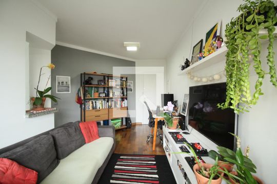 Sala de apartamento à venda com 1 quarto, 42m² em Vila Suzana, São Paulo